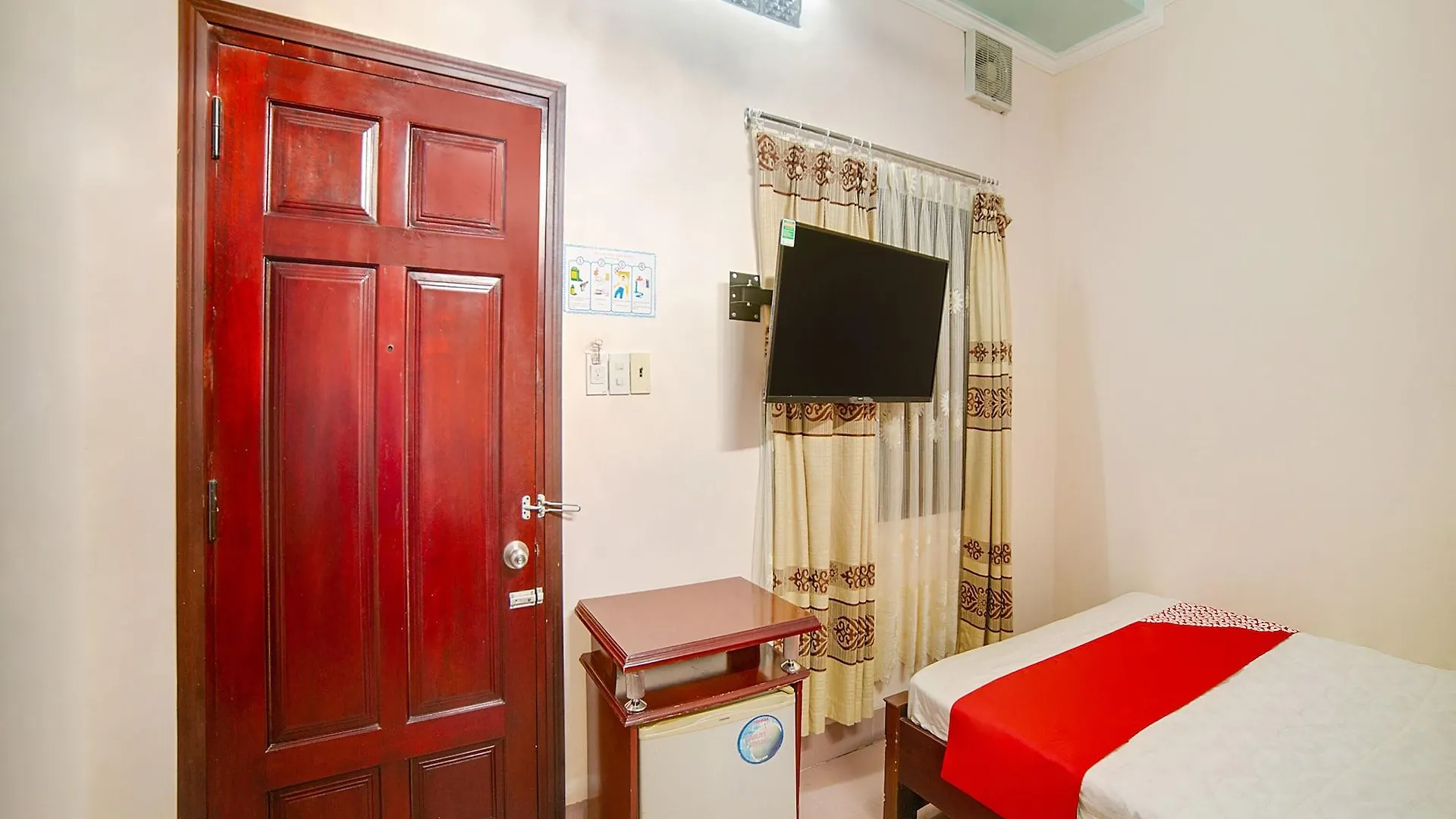 מלון נה טראנג Oyo 563 Phu Thinh 2*,  וייטנאם