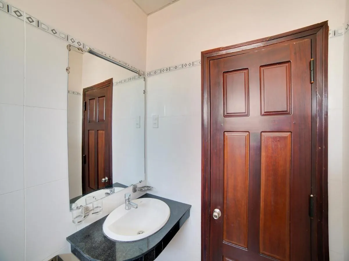 Hotel Oyo 563 Phu Thinh à Nha Trang 2*,